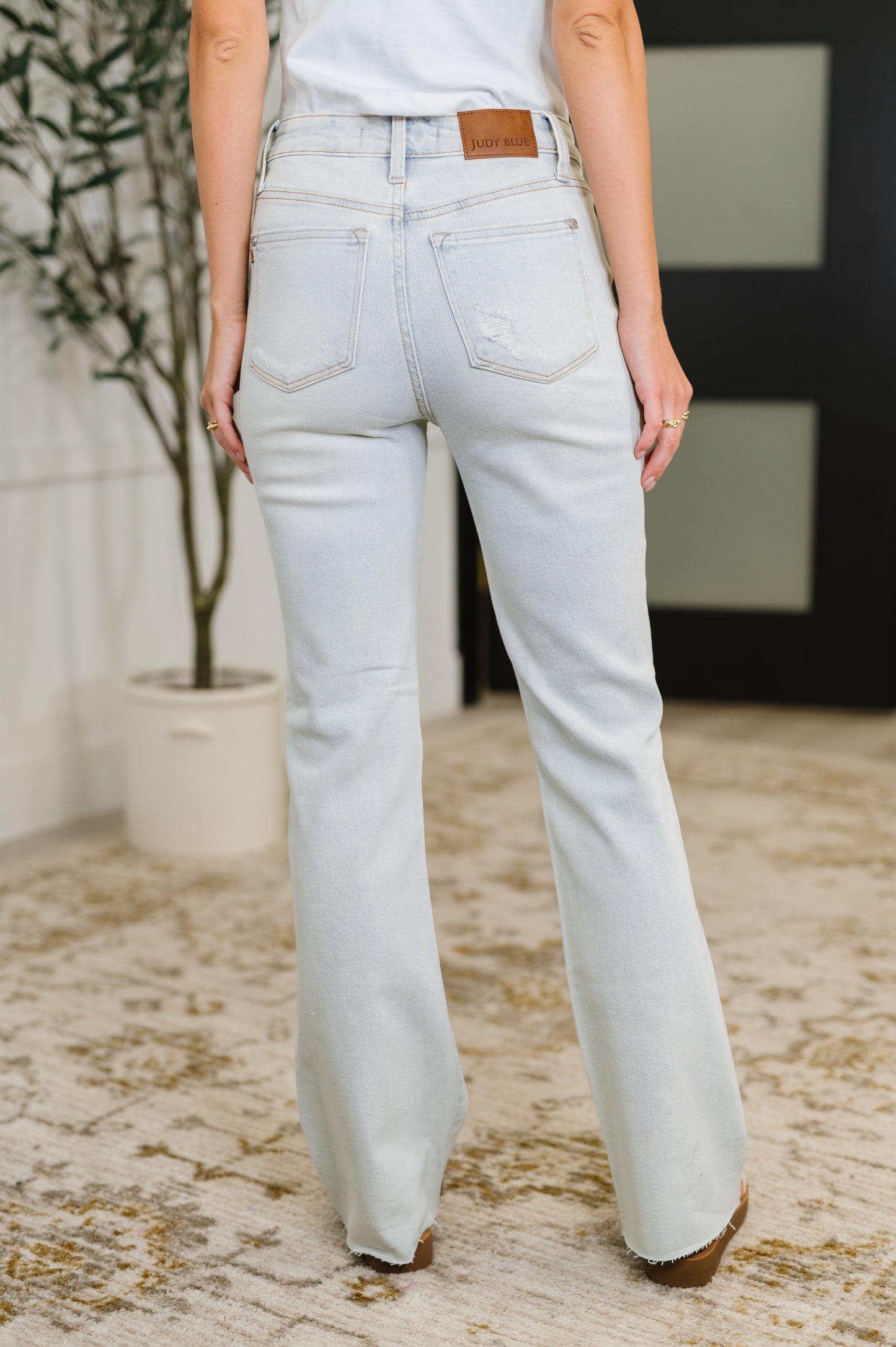 JUDY BLUE Alyse Mid Rise Fray Hem Bootcut Jeans