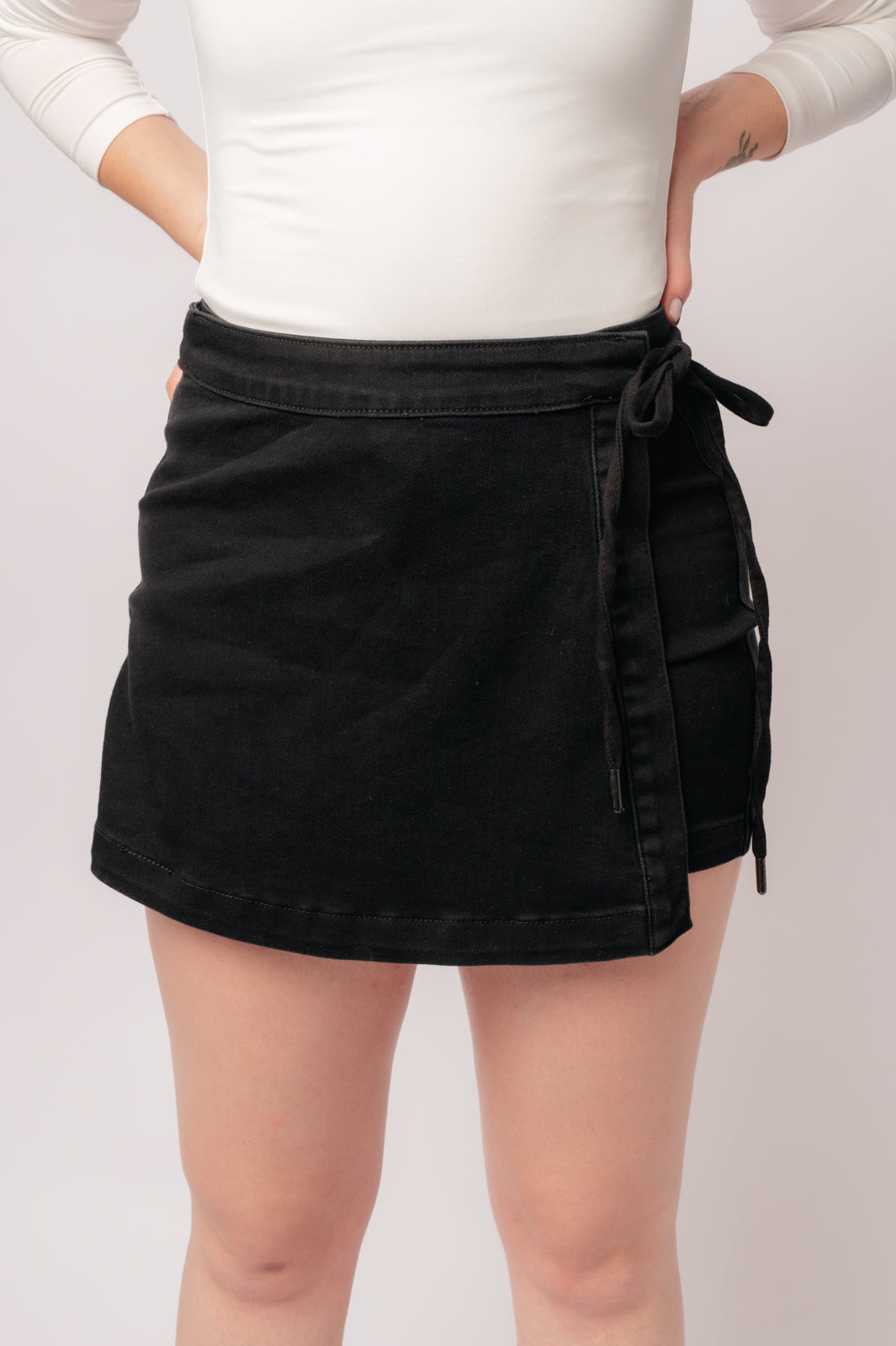 JUDY BLUE Bentli High Rise Side Tie Denim Skort