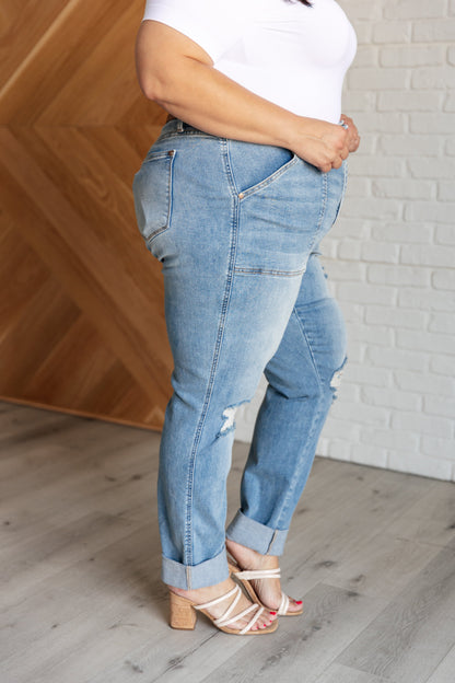 JUDY BLUE Aiden High Rise Distressed Boyfriend Jeans