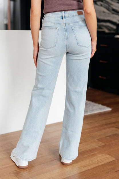 JUDY BLUE Brooke Tummy Control Vintage Wash Straight Jeans