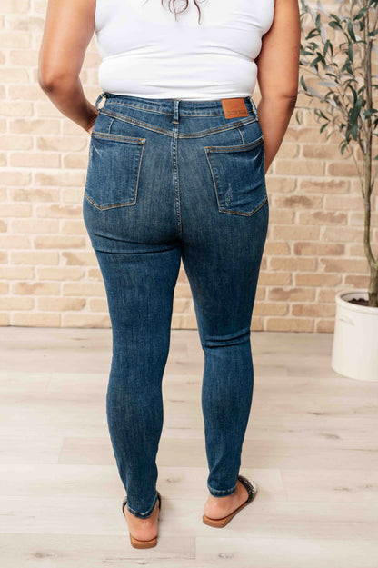 JUDY BLUE Cora High Rise Tummy Control Skinny Jeans