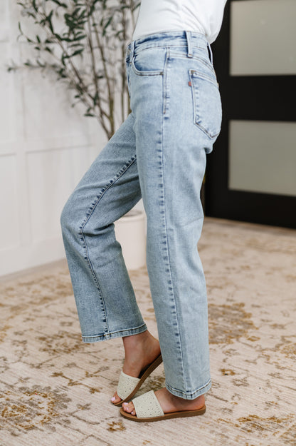 JUDY BLUE Debbie High Rise Stone Wash Straight Fit Jeans