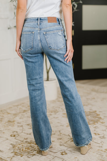 JUDY BLUE Lorena Mid Rise Vintage Wash Bootcut Jeans