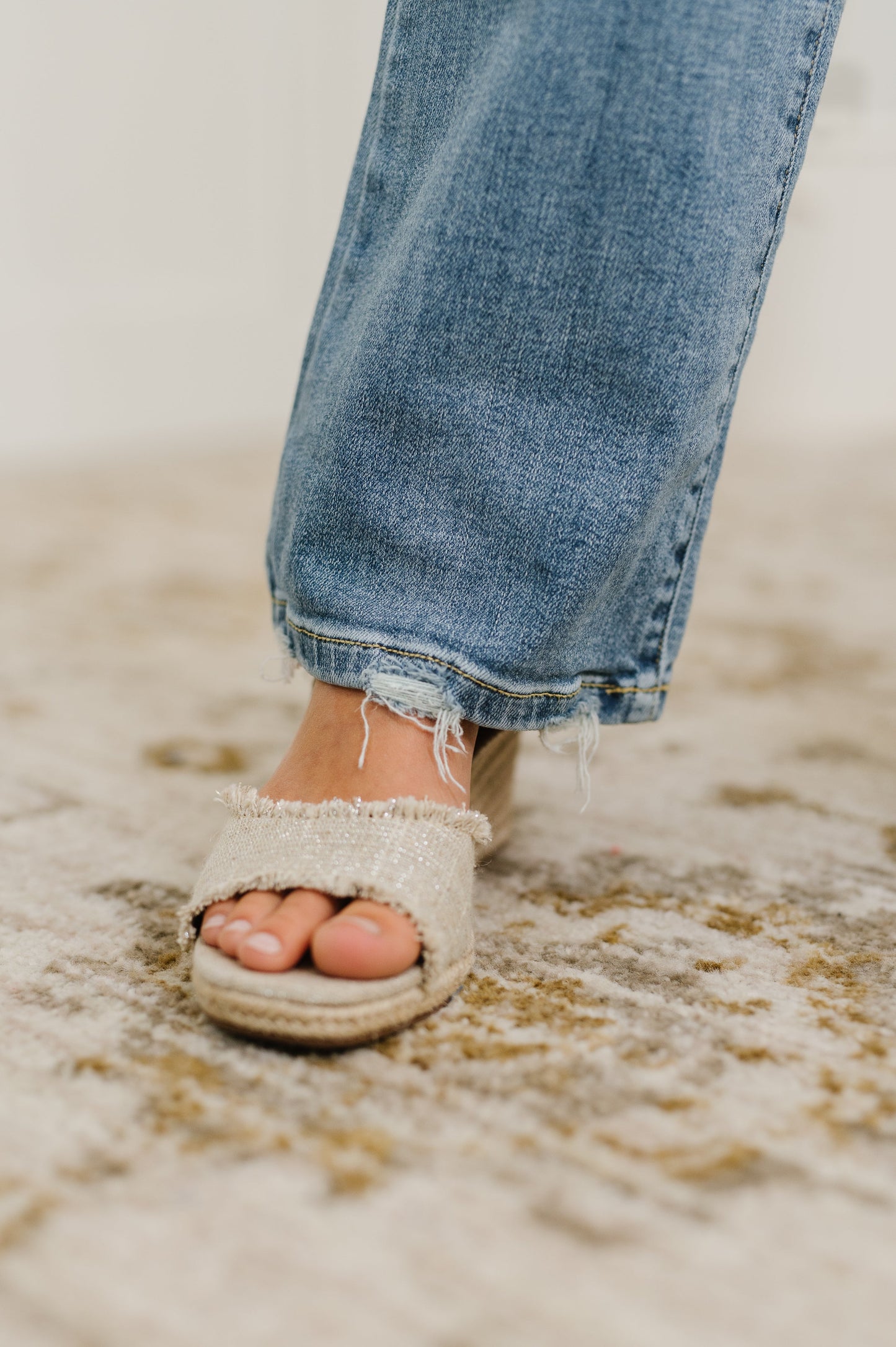 JUDY BLUE Lorena Mid Rise Vintage Wash Bootcut Jeans