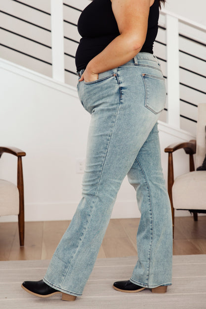 JUDY BLUE Miranda High Rise TALL BABE Vintage Straight Jeans