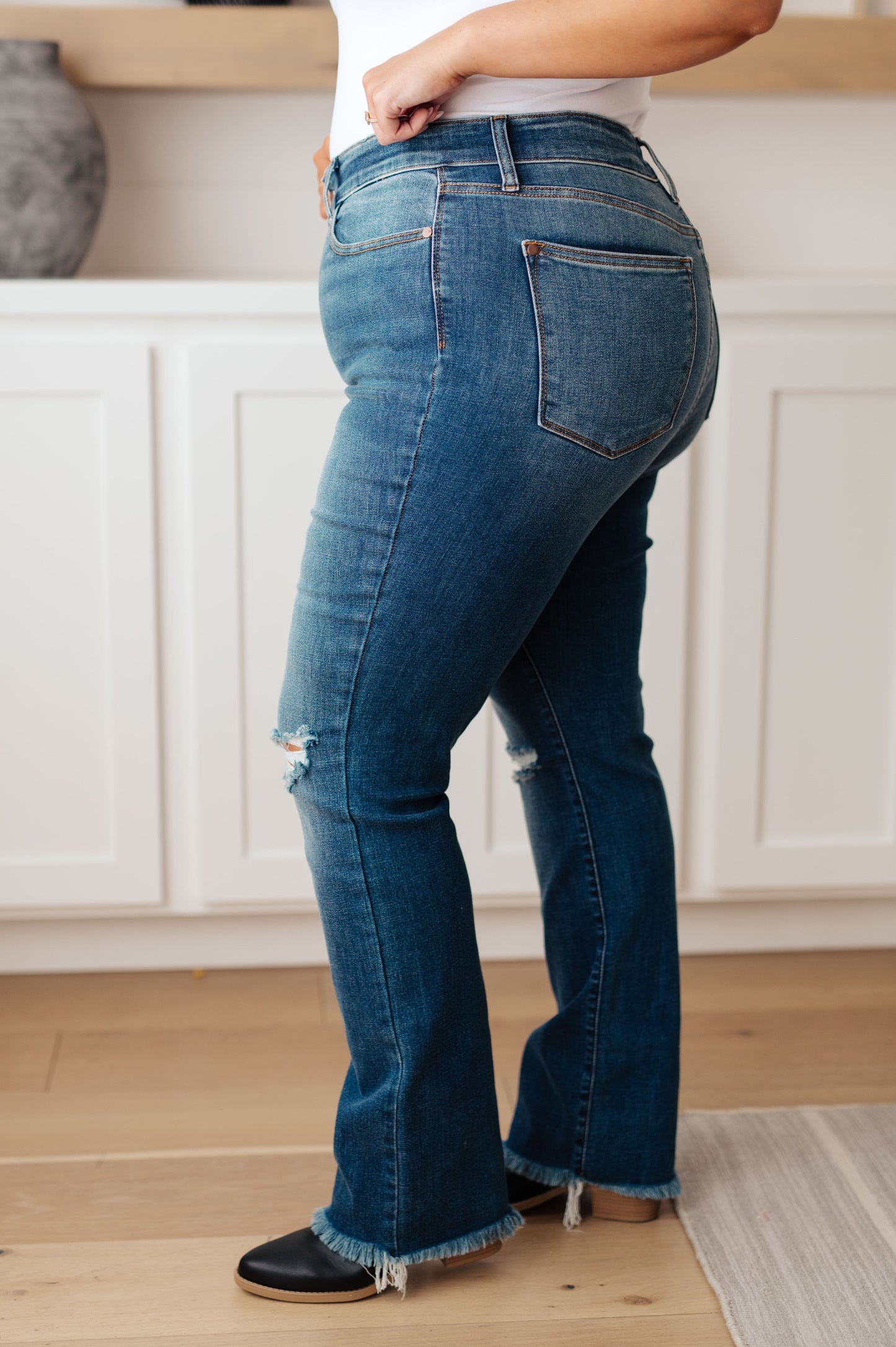 JUDY BLUE Morgan High Rise Distressed Straight Jeans