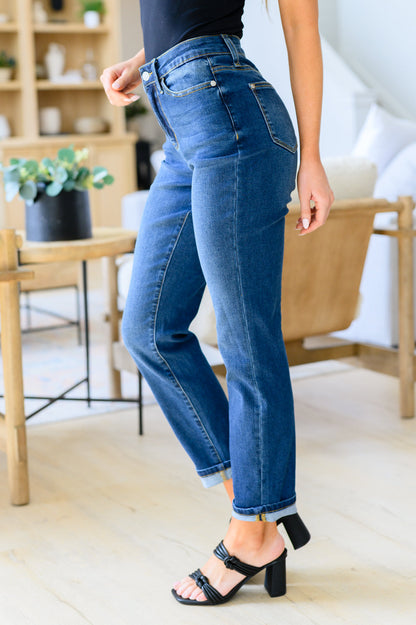 JUDY BLUE Downtown High-Rise Cooling Boyfriend Jeans