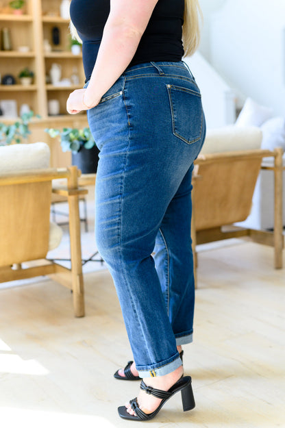 JUDY BLUE Downtown High-Rise Cooling Boyfriend Jeans