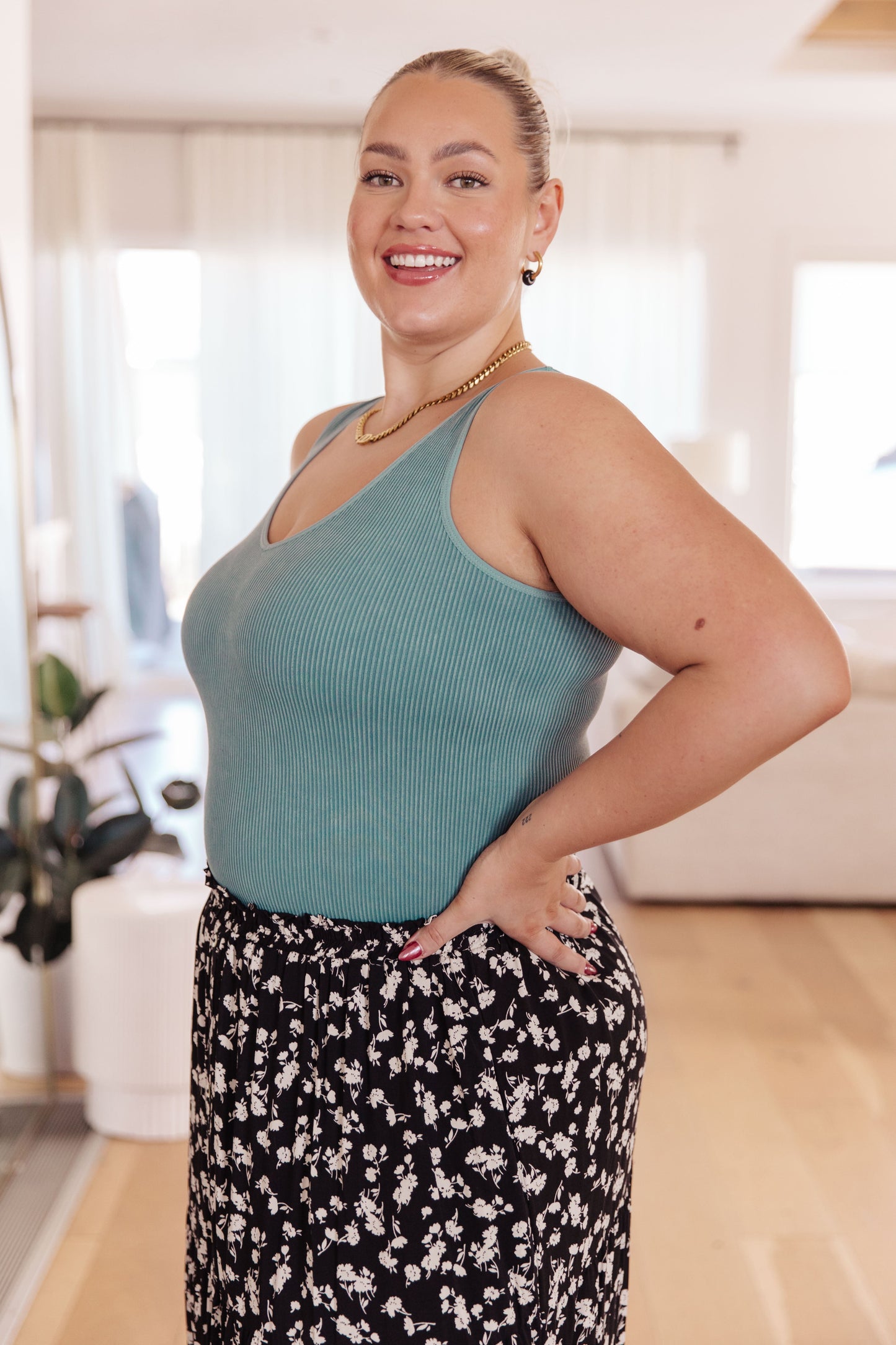 Fundamentals Seamless Reversible Mid-Crop Tank, Vintage Blue