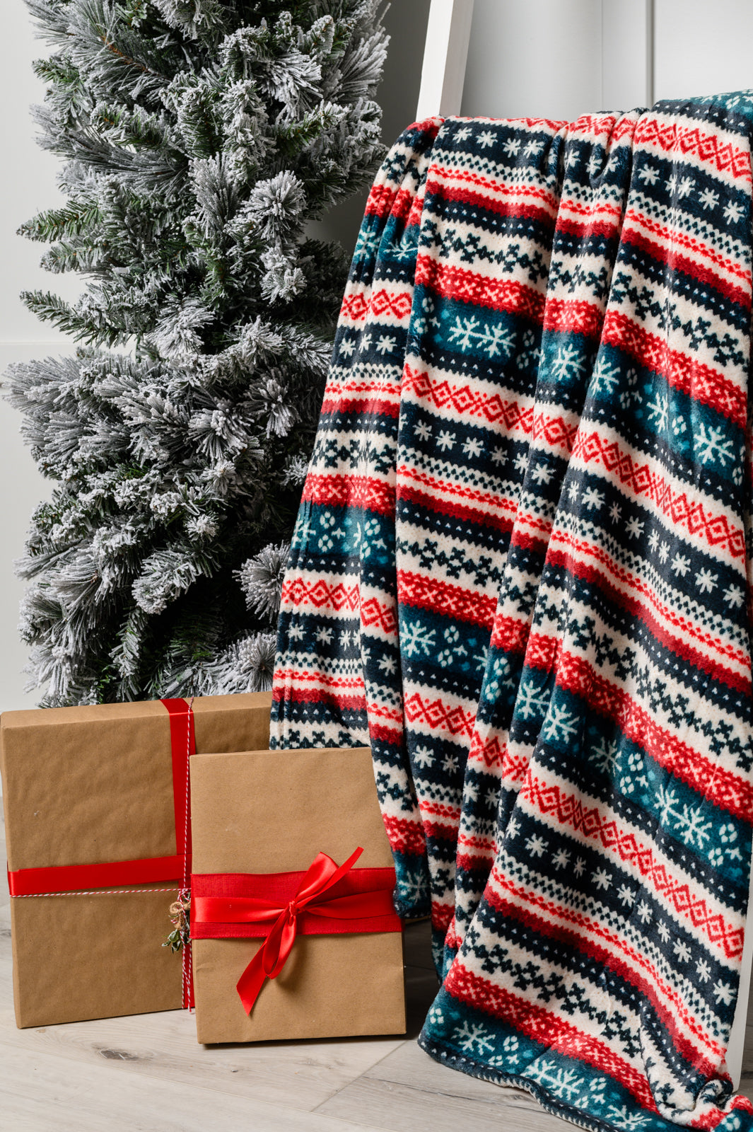 Holiday Fuzzy Blanket, Fair Isle