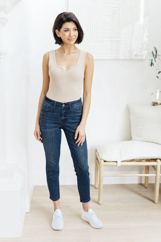 JUDY BLUE Mid-Rise Relaxed Fit Mineral Wash Jeans