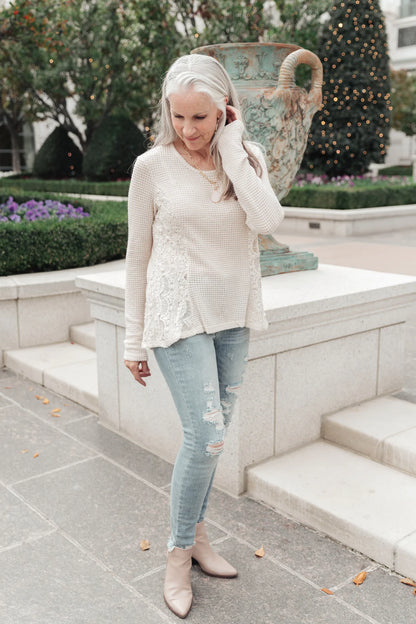 Side Of Art Lace Top, Beige